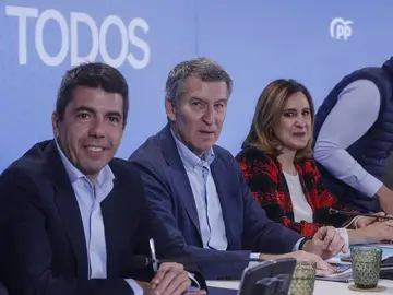 Alberto Núñez Feijóo con Carlos Mazón Alberto Núñez Feijóo con Carlos Mazón