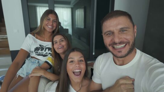 Joaqu&iacute;n S&aacute;nchez y su familia