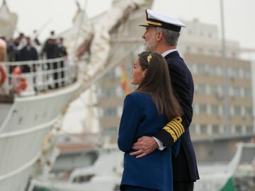 Lágrimas en la despedida de la princesa Leonor tras embarcar en el buque Juan Sebastián de Elcano