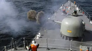 Un buque de la Armada iraní durante unas maniobras militares Un buque de la Armada iraní durante unas maniobras militares