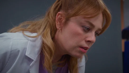 Rengin rompe su silencio antes de entrar al quirófano y deja a Bahar en shock con su confesión Rengin rompe su silencio antes de entrar al quirófano y deja a Bahar en shock con su confesión