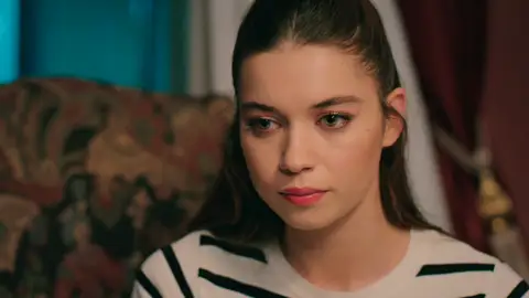 ¡Cara a cara! Ifakat intenta someter a Seyran, pero recibe una respuesta que no esperaba ¡Cara a cara! Ifakat intenta someter a Seyran, pero recibe una respuesta que no esperaba