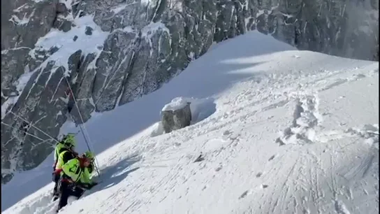 Avalancha en los alpes Avalancha en los alpes