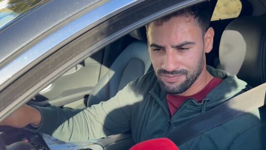 Asraf Beno en el coche