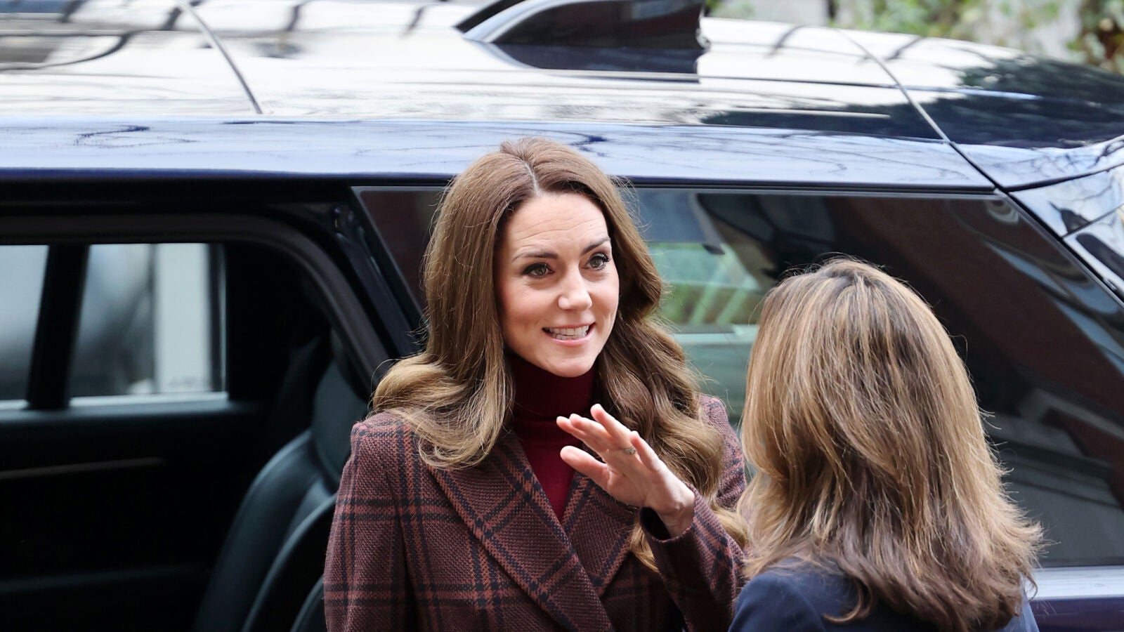 Kate Middleton visita el hospital donde recibió quimioterapia: las emotivas imágenes de su sorpresa