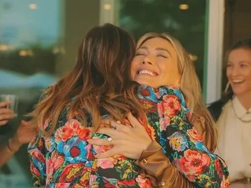 Mandy Moore y Hilary Duff Mandy Moore y Hilary Duff