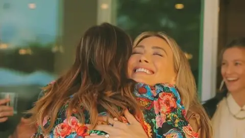 Mandy Moore y Hilary Duff Mandy Moore y Hilary Duff