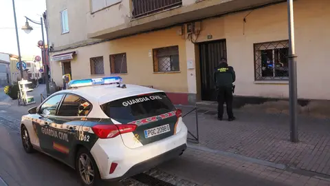 La vivienda de Viana de Cega en la que se han producido los hechos La vivienda de Viana de Cega en la que se han producido los hechos