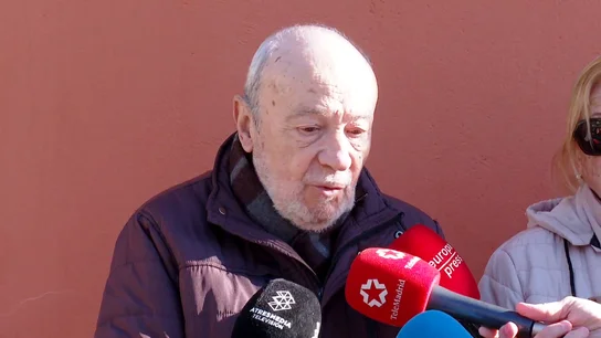 Vecinos del menor fallecido Vecinos del menor fallecido