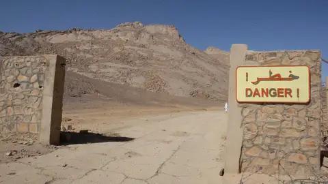 Imagen de archivo de una zona de Tamanrasset (Argelia) Imagen de archivo de una zona de Tamanrasset (Argelia)