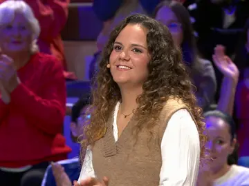Mónica consigue remontar y llevarse 800 euros después de perderlo todo Mónica consigue remontar y llevarse 800 euros después de perderlo todo