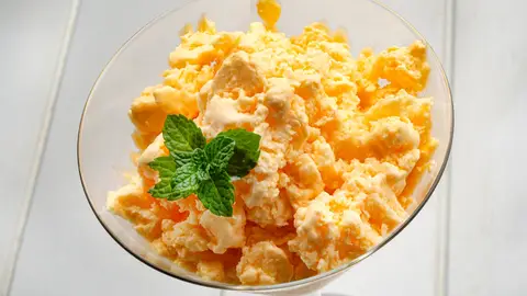 Arguiñano elabora una copa de naranja helada: "el doble de rica y a mitad de precio" Arguiñano elabora una copa de naranja helada: "el doble de rica y a mitad de precio"