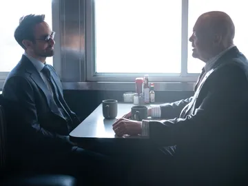 Daredevil/Matt Murdock (Charlie Cox) y Kingpin/Wilson Fisk (Vincent D'Onofrio) en Daredevil: Born Again Daredevil/Matt Murdock (Charlie Cox) y Kingpin/Wilson Fisk (Vincent D'Onofrio) en Daredevil: Born Again