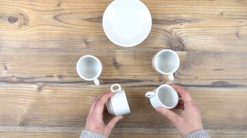 El truco japonés para organizar tus vasos sin apilarlos y ahorrar espacio