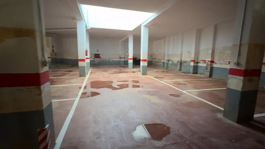 Paiporta termina la retirada de lodos de los garajes y asume un coste de más de cinco millones en maquinaria Paiporta termina la retirada de lodos de los garajes y asume un coste de más de cinco millones en maquinaria