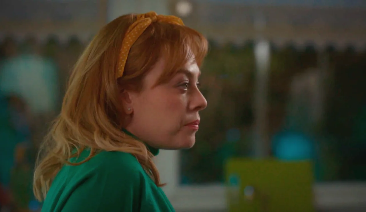 Demet Evgar da voz a la lucha de Bahar en Renacer con una emotiva canción sobre amor propio y libertad