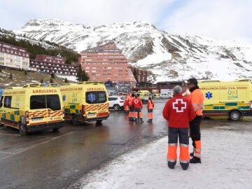 Dispositivo por un accidente con un telesilla en la estación de esquí de Astún en la provincia de Huesca