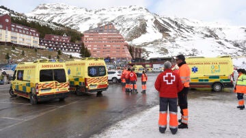 Dispositivo por un accidente con un telesilla en la estación de esquí de Astún en la provincia de Huesca