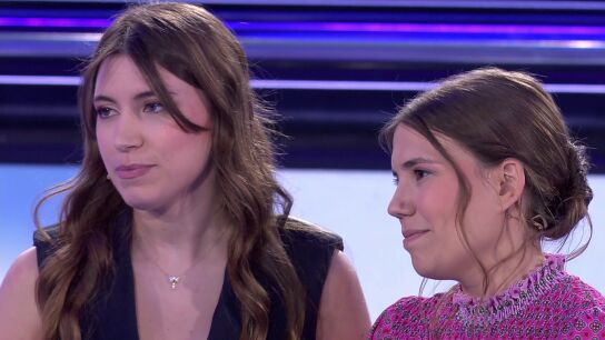 Noelia y Reyes, concursantes de Atrapa un mill&oacute;n