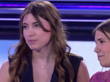 Noelia y Reyes, concursantes de Atrapa un millón