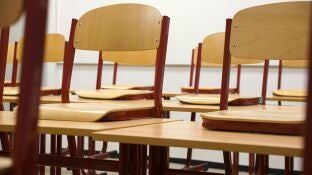 Una profesora es detenida por abusar de un alumno de 13 a&ntilde;os tras ser descubierta por el parecido entre su hijo y el joven