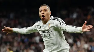 Mbappé celebra su segundo gol ante Las Palmas Mbappé celebra su segundo gol ante Las Palmas