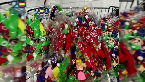 Juguetes, bolsos, relojes de lujo y cartas de juegos, entre los productos intervenidos Juguetes, bolsos, relojes de lujo y cartas de juegos, entre los productos intervenidos