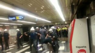 Agresi&oacute;n Metro Barcelona