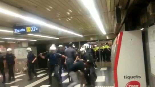 Agresi&oacute;n Metro Barcelona