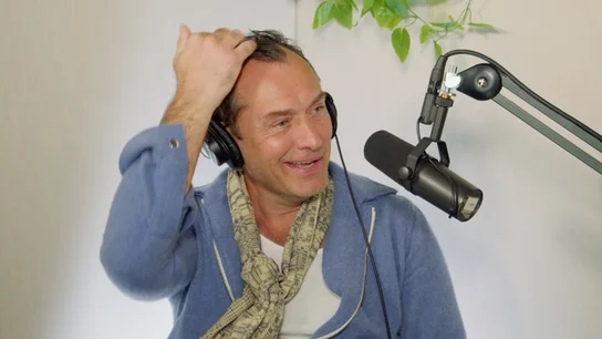 Jude Law en Bullseye with Jesse Thorn Jude Law en Bullseye with Jesse Thorn