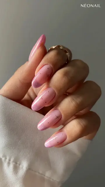 Manicura sa con efecto Cat Eye Manicura sa con efecto Cat Eye