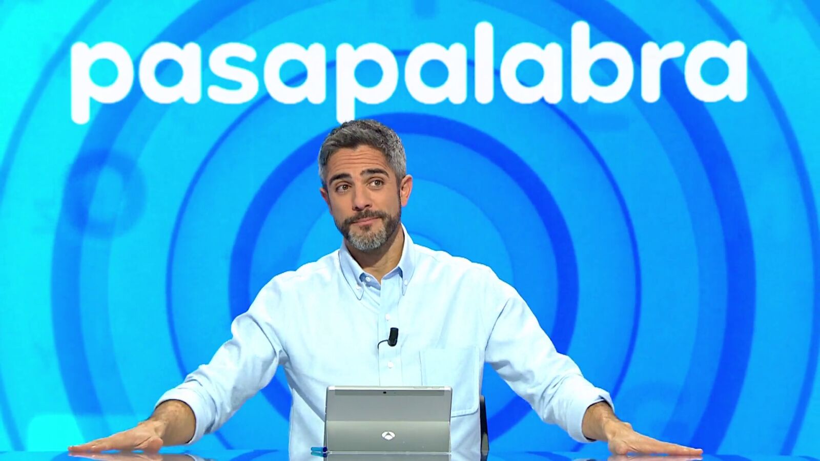 ¡Como una bala! Roberto Leal se sorprende con la rapidez de los concursantes en La Pista