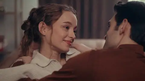 Avance de Renacer: un recuerdo feliz se mezcla con la dura realidad de Bahar y Timur, ¿es este el fin de su matrimonio? Avance de Renacer: un recuerdo feliz se mezcla con la dura realidad de Bahar y Timur, ¿es este el fin de su matrimonio?