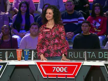 Vanessa y Chano han conseguido caer en una misma ronda en la casilla de 200 euros ¡una de las más complicadas! Vanessa y Chano han conseguido caer en una misma ronda en la casilla de 200 euros ¡una de las más complicadas!