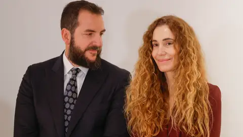 Blanca Cuesta y Borja Thyssen firman un acuerdo en Madrid Blanca Cuesta y Borja Thyssen firman un acuerdo en Madrid