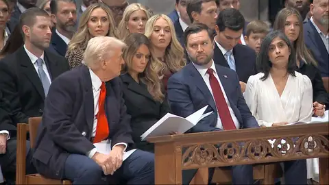 Donald Trump en la Iglesia de Washington Donald Trump en la Iglesia de Washington