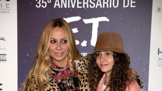 Marta S&aacute;nchez y su hija Paula Cabanas