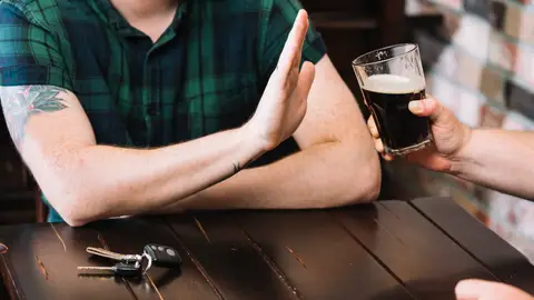 Rechazar beber alcohol Rechazar beber alcohol