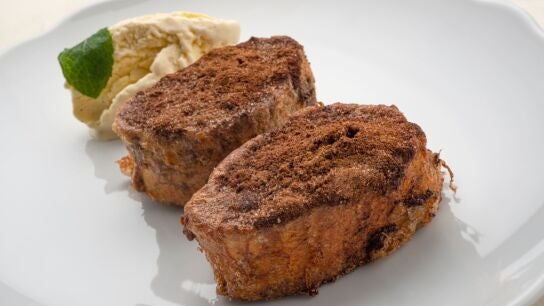 Argui&ntilde;ano sorprende con una receta de torrijas de chocolate con helado