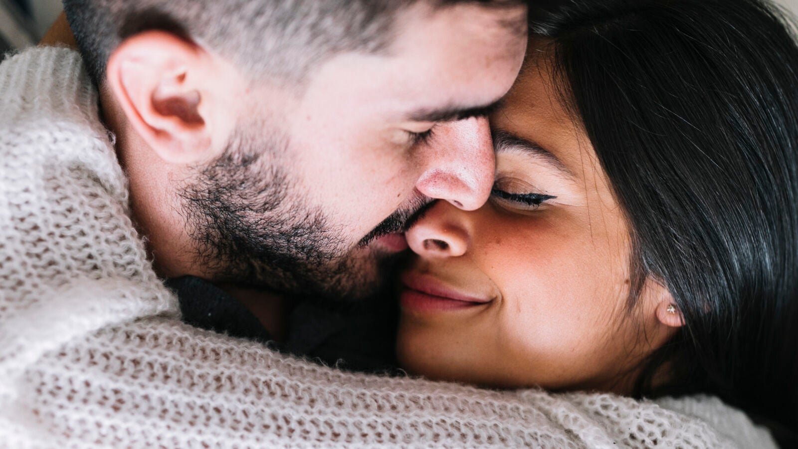 ¿Cuánto dura la fase de enamoramiento? La psicología responde y explica qué pasa cuando esa etapa se acaba
