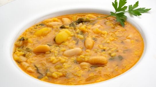 Receta "sencilla y humilde" de arroz con acelgas, de Karlos Argui&ntilde;ano