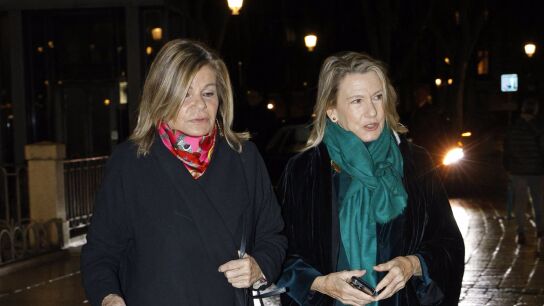 Cari Lapique, junto a su hermana Myriam en Madrid