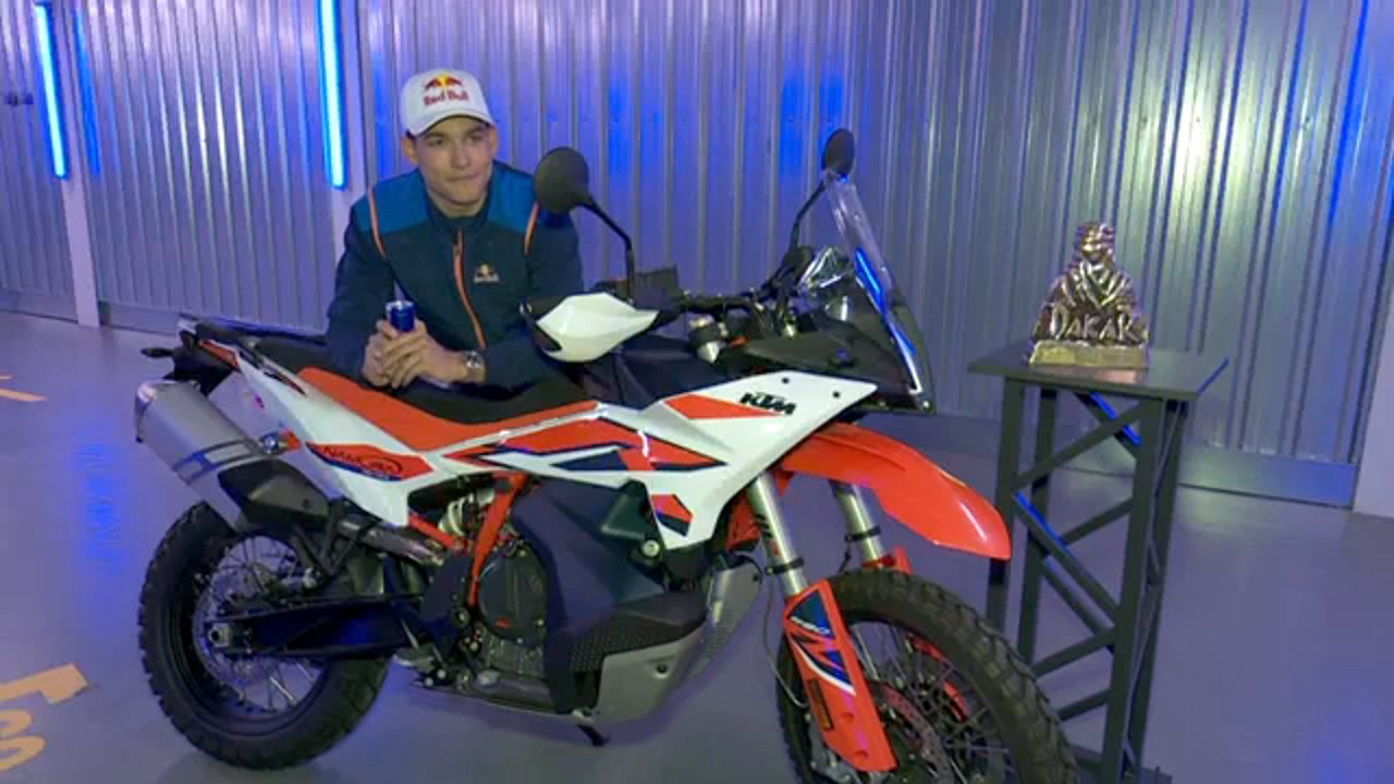 Edgar Canet, de no saber si volvería a montar en moto a ganar el Dakar Edgar Canet, de no saber si volvería a montar en moto a ganar el Dakar