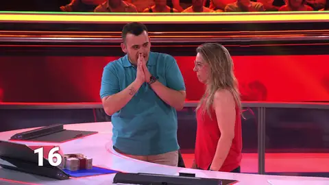 Ángel y Esperanza, concursantes de Atrapa un millón Ángel y Esperanza, concursantes de Atrapa un millón