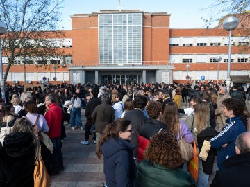 Imagen de archivo de la entrada a la prueba convocada por el Ministerio de Sanidad para acceder a las plazas ofertadas de Formación Sanitaria Especializada.