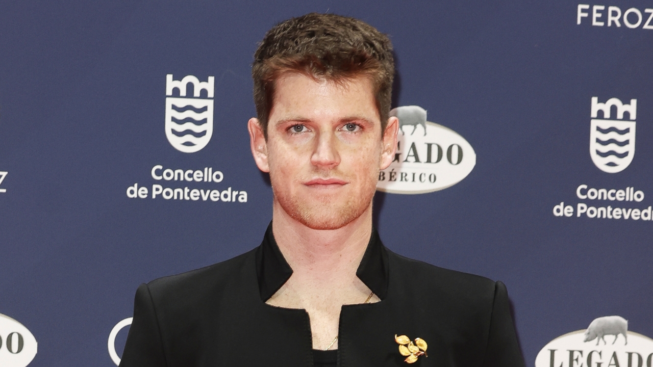Miguel Bernardeau huye de la prensa en su reaparición tras los rumores