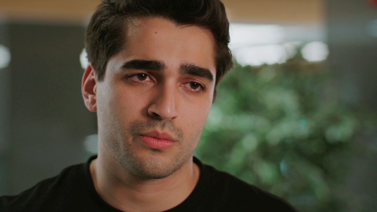 Ferit deja claro a Seyran que está por encima de Pelin: “Moriría por ti”
