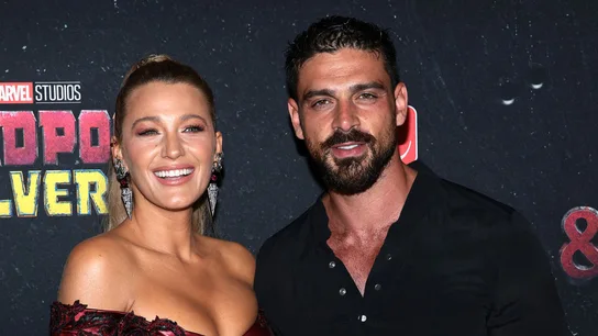 Blake Lively y Michele Morrone Blake Lively y Michele Morrone