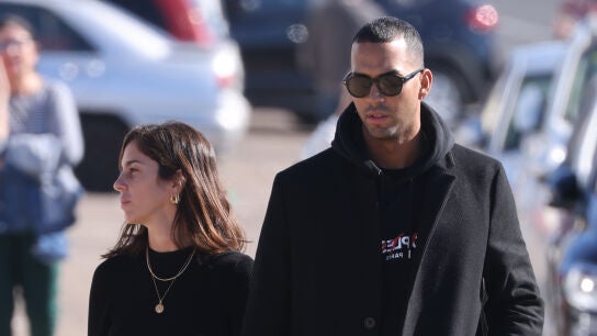 Anabel Pantoja y Yulen Pereira, en el entierro del padre de la influencer