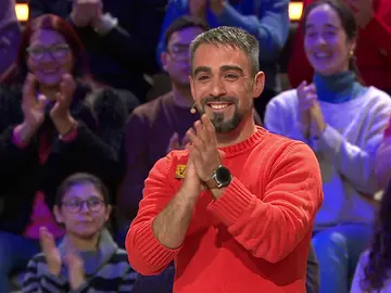 Vicente consigue adivinar la palabra que se esconde tras el panel y suma 775 euros a su premio Vicente consigue adivinar la palabra que se esconde tras el panel y suma 775 euros a su premio